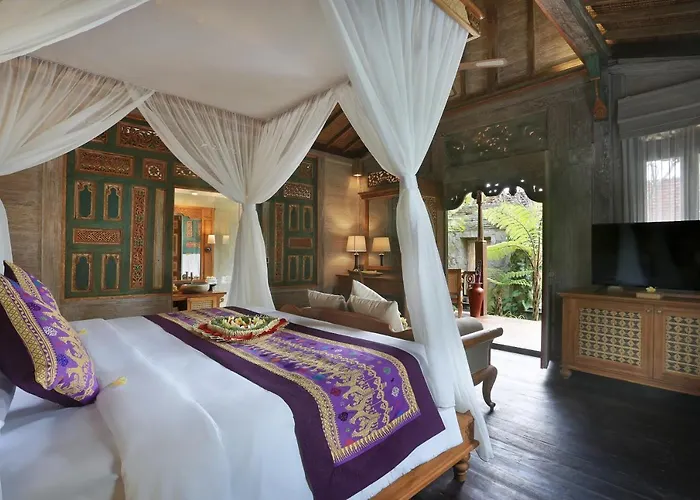Resort Artist Village By Pramana Watu Kurung